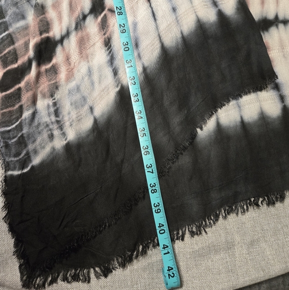 WOVEN HEART Black White Tie-Dye Kimono Beach Cover Up Raw Hem One Size - Picture 14 of 14